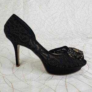 Elegant Floral Black Lace Platform Heels!